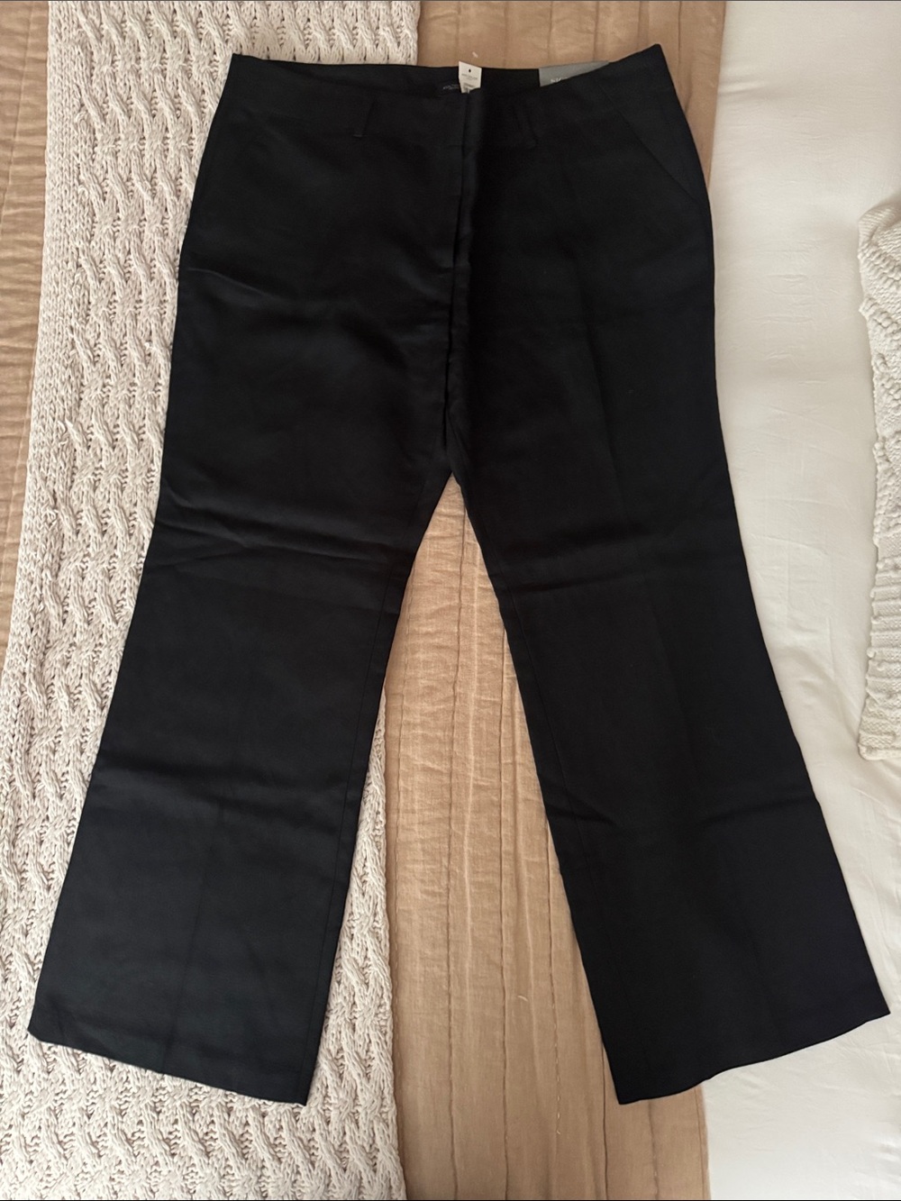 NWT Ann Taylor Factory Black Signature Trousers